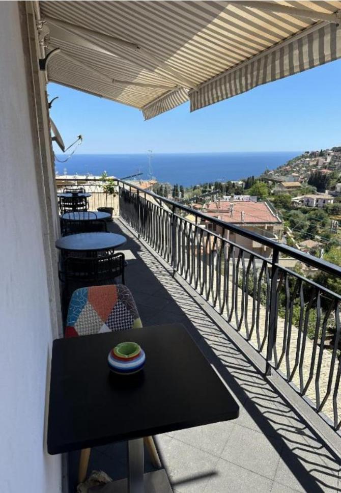 National Gallery Taormina B&B מראה חיצוני תמונה